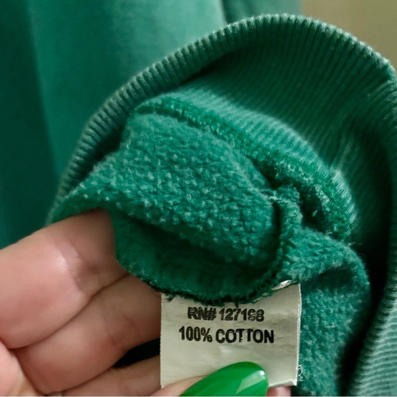 Celebrate St. Patrick’s Day! Guinness Sweatshirt with “Evolution of the Harp”. - Picture 7 of 10